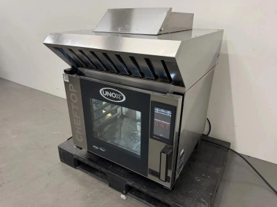 Konvektomat UNOX XEVC-0511-E1RM + Napa z oglenim filtrom XEVHC-CF11