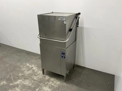 Pomivalni stroj Metos / rabljen