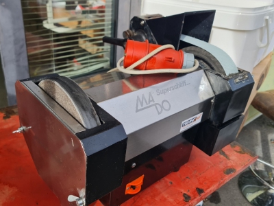 Stroj za brušenje MADO MNS / rabljen